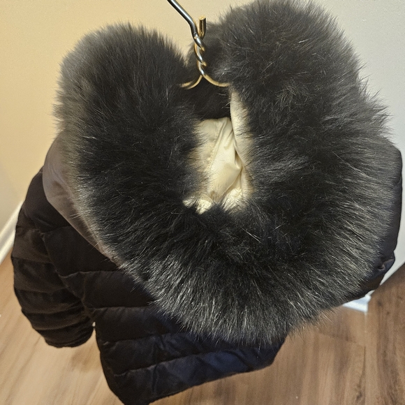 Authentic Prada Puffer Down Fox Fur Jacket with Metal Logo - Picture 4 of 14